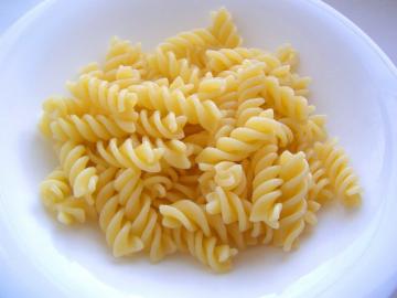 Kuidas kokk pasta mikrolaineahjus 5 minutit