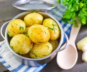 Kuidas kokk kartul mikrolaineahjus 7 minutit. 3 meetodit