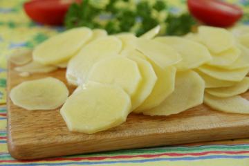 Jahmatavalt maitsev kartulitega Armeenia