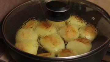 Vanaema retsept maitsev praetud kartulid. Lihtne viis valmistada kartulid