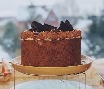 Cake "hiiglane kukkel kaneeli." Nagu ma üllatunud külalised