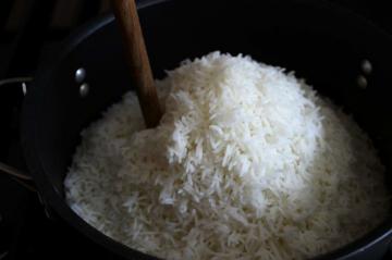 Kuidas kokk karge riisi garneering?