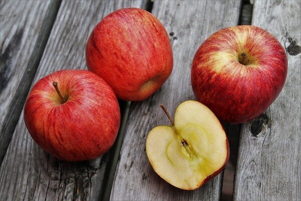 Kui te ei saa hambaid pesta, sööge lihtsalt õun (Foto: Pixabay.com)