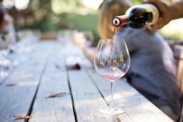 Kontrollige, kas joote veini õigesti: kõige levinumad vead