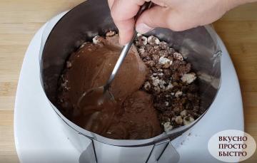 Kiire ja lihtne valmistada šokolaadikook, mis on valmistatud ilma ahju