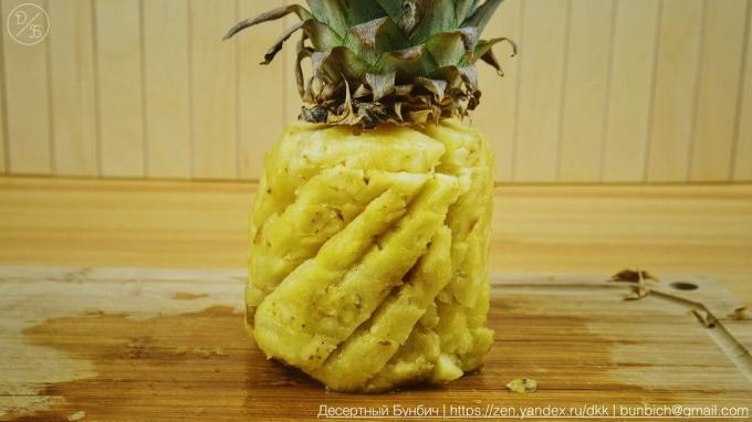 Mul oli väike ananassi, see ei ole nii selgelt nähtav, kuid suur diagonaal kärpeid vaadata väga kena